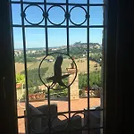 Colle Dei Falchi Landsted Fermo