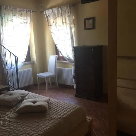 Colle Dei Falchi Kır Evi Fermo