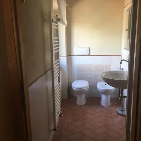 Colle Dei Falchi Kır Evi *